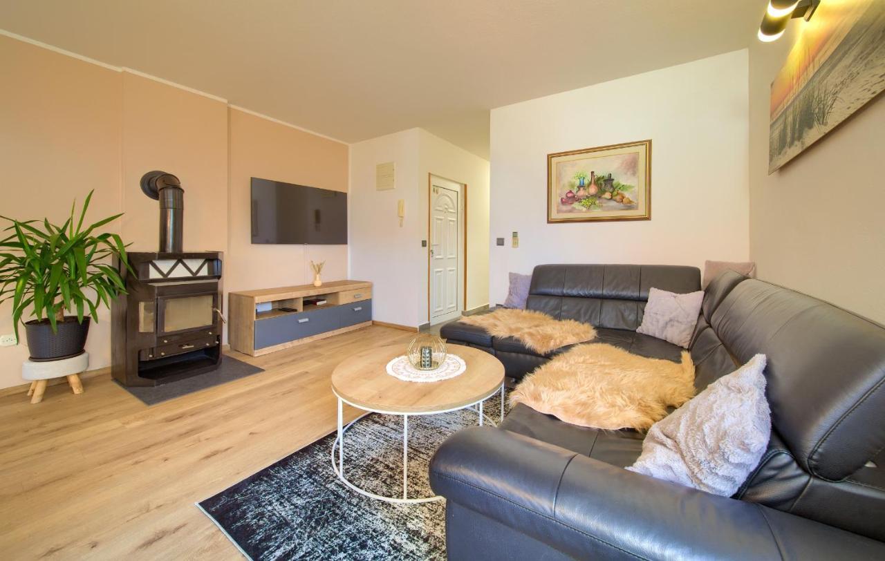 Appartment Mia Krk Town Buitenkant foto