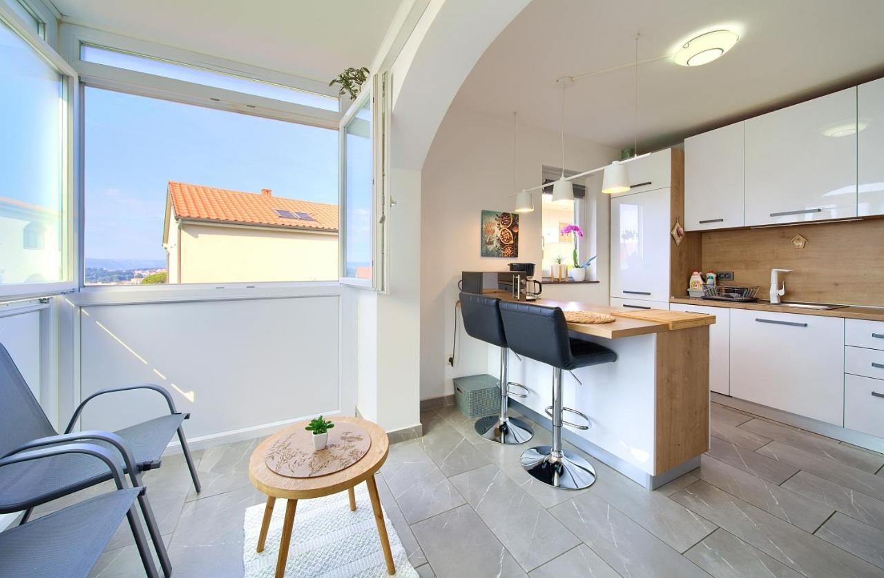 Appartment Mia Krk Town Buitenkant foto
