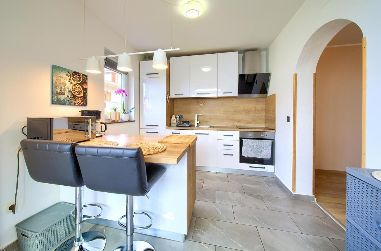 Appartment Mia Krk Town Buitenkant foto