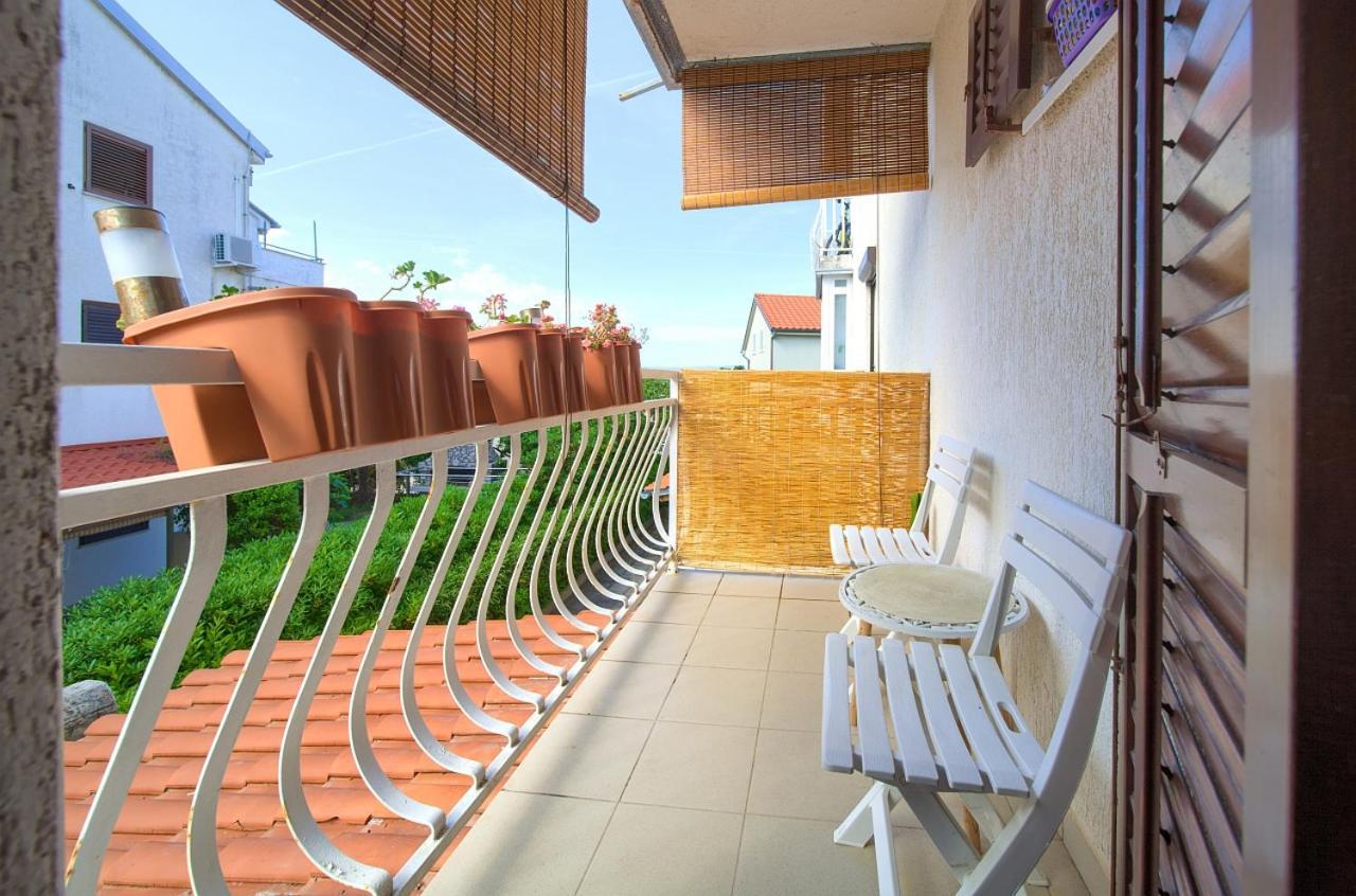 Appartment Mia Krk Town Buitenkant foto